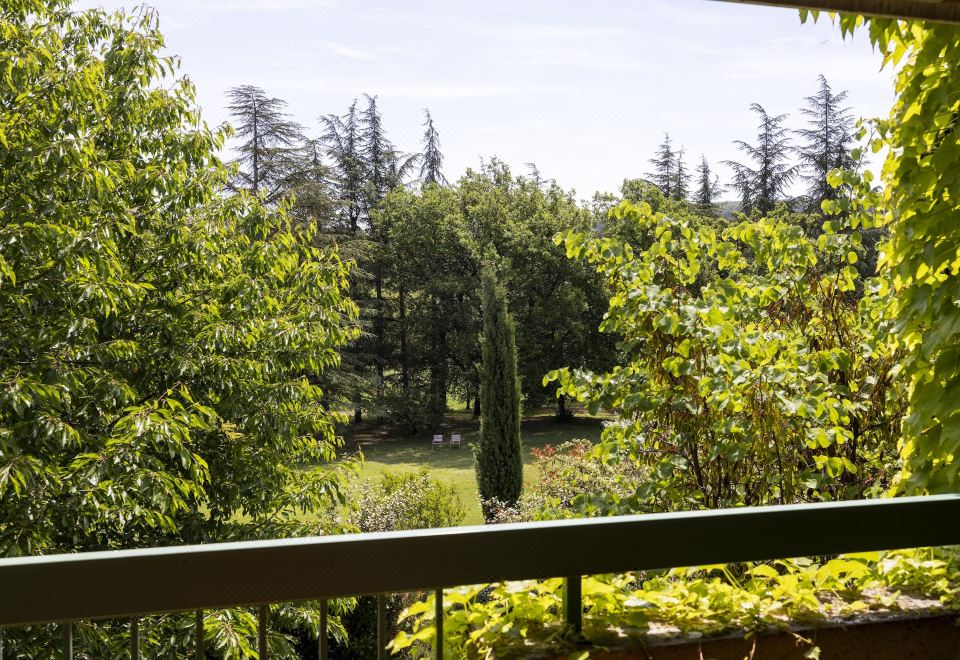 4. 호텔 레지던스 ..