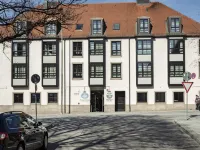 Marias Platzl Hotels near Untersbergstraße underground station