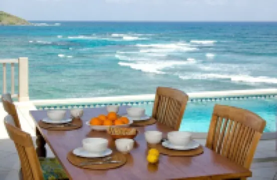 Beach House Younes by Island Properties Online