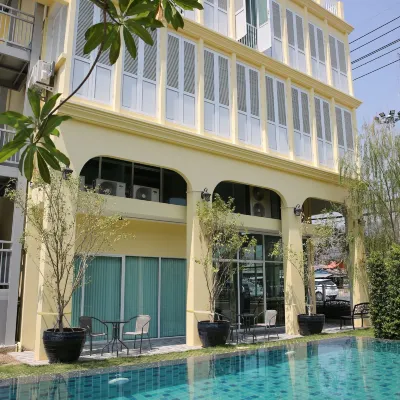 Latima Boutique Hostel Отели рядом с достопримечательностью «Ресторан Keeree Tara»
