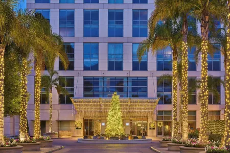 Four Seasons Hotel Silicon Valley at East Palo Alto Отели рядом с достопримечательностью «The Museum of American Heritage»