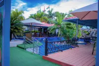 Best Western Plus Paramount Hotel - piscina