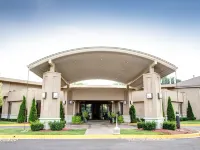 Best Western Plus Guildwood Inn Hotels in Point Edward