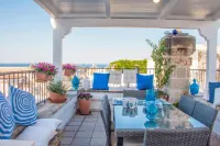 TD Casa Reina in the Historic Center with Terrace