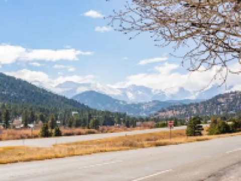 Alpine Trail Ridge Inn Hotels in Larimer County