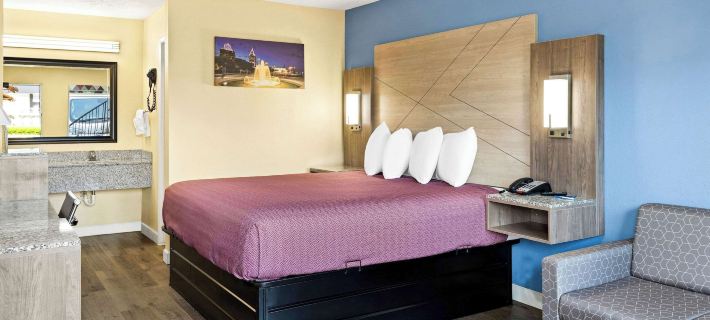 Rodeway Inn Oxford Ξενοδοχεία στην πόλη Calhoun County