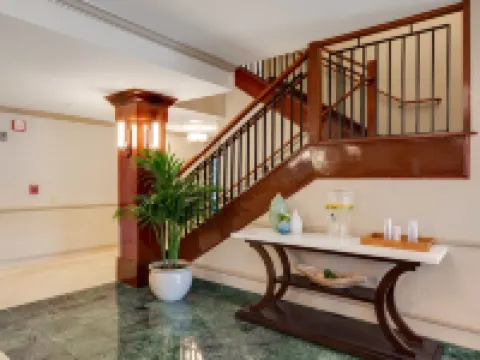 Ayres Hotel Corona – Riverside Hotels in Corona