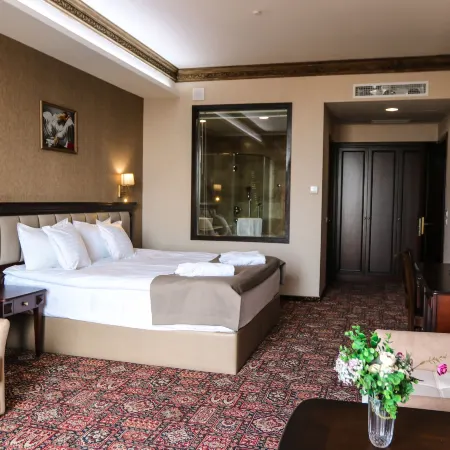 Konyak Hotel