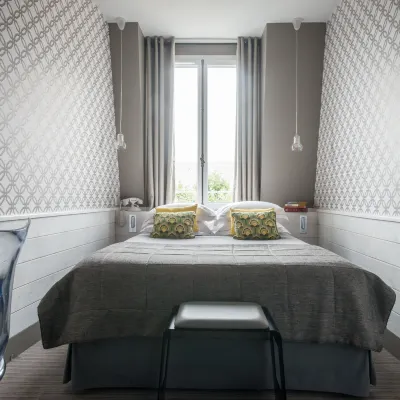 Apollon Montparnasse Hotels near NEOMA Business School