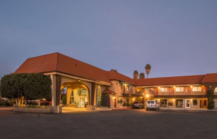 Laurel Inn & Conference Center