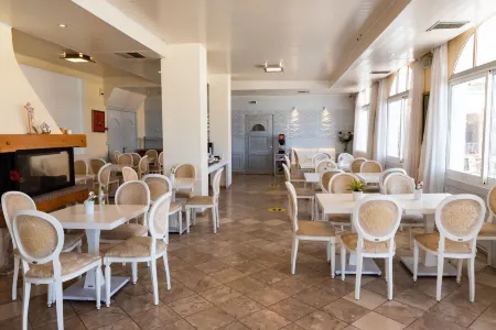 Nirikos Hotel Отели в г. Agios Nikolaos