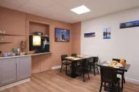 佩提杜肯飯店 - 早餐