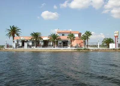 Hotel l' Anicrè Отели рядом с достопримечательностью «Bar tabacchi il tempio del caffe»