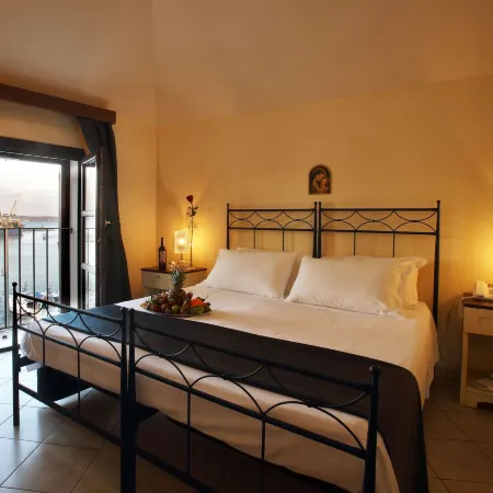 Al Pescatore Hotel & Restaurant
