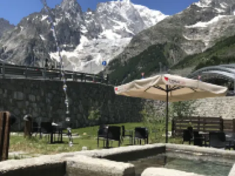 シャトゥーシュ ホテル クールマイユールのホテル