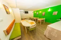 Hotel Pine - sarapan