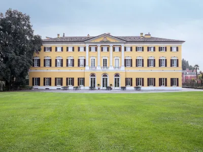 Parco Termale di Villa Dei Cedri Hotels near Gardaland