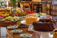 Castelo de Itaipava - Hotel, Eventos e Gastronomia - breakfast