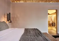 Incognito Beach Villa Santorini Hotels in Monolithos