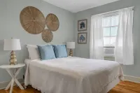 Carolina Beach Inn - balcony