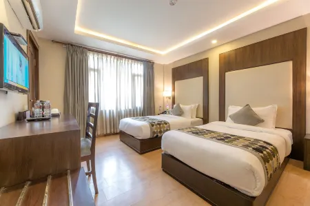 Himalayan Ghar Отели рядом с достопримечательностью «City Motorbike»