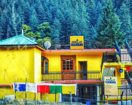 Nomads Hostel Hotels in Kullu District