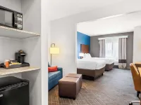 Comfort Suites Lindale Hotels in Lindale