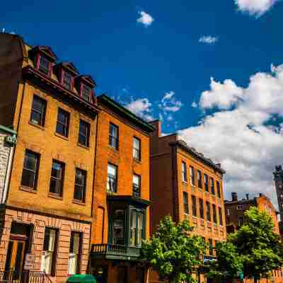 Revival Baltimore Hotel Exterior