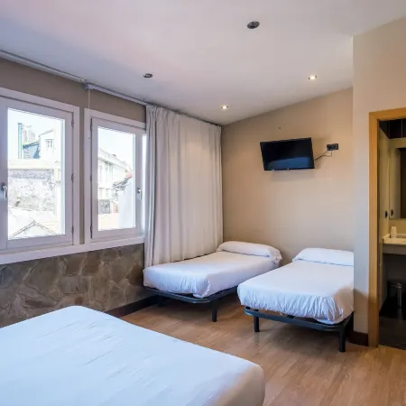 Hotel Alda Avenida Отели рядом с Аэропорт Сантьяго-де-Компостела