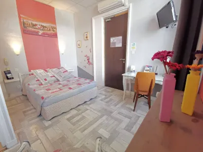 Hôtel Select فنادق في Alleins