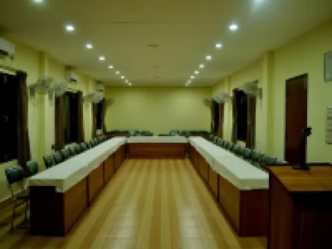 Travellers Jungle Camp Hotels in Sauraha