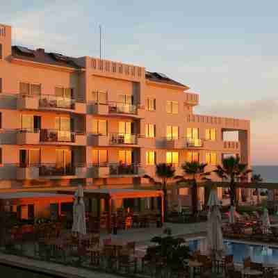 Capital Coast Resort and Spa Hotel Exterior