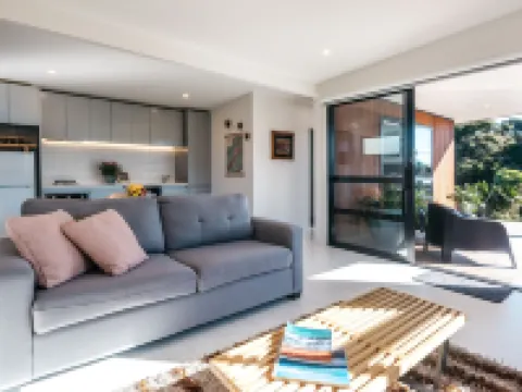 Guesthouse on Queens Hotels near Waiheke Island Explorer Bus