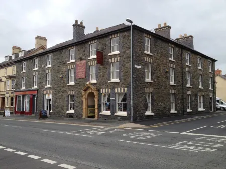 Hampton Hotel & Restaurant Отели в г. Абби Кумайр