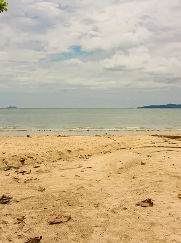 รูปภาพของไพรเวท พูลวิลล่า 3 ห้องนอน อยู่ห่างจากชายหาด 200 เมตร