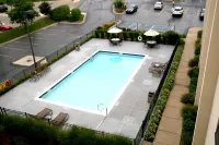 Hampton Inn Detroit/Northville (Farmington Hills Area) - С бассейном