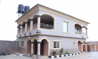 Rosrit Hotel and Suites
