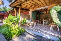 PinkPrivate Sanur - for Cool Adults Only - Bed and breakfasts