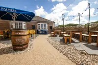 The West Bay Hotel Hotel di Bridport