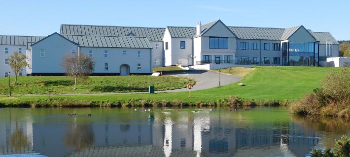 Comis Hotel & Golf Resort Hotels in Douglas
