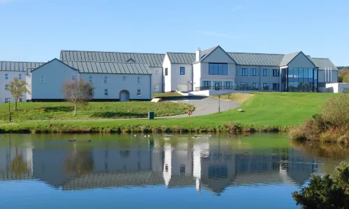 Comis Hotel & Golf Resort