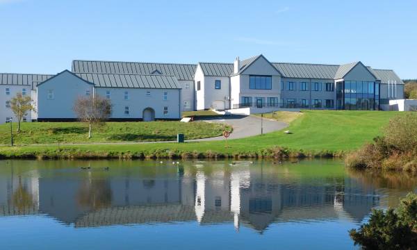 Comis Hotel & Golf Resort