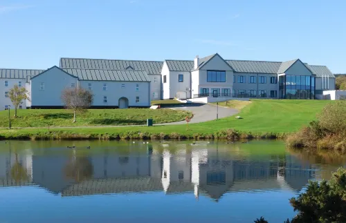 Comis Hotel & Golf Resort Hotels in Douglas
