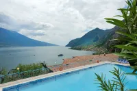 Centro Vacanze la Limonaia فنادق في ليموني سول غارد