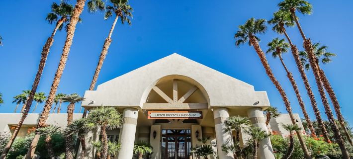 Desert Breezes Resort Hotels in Palm Desert