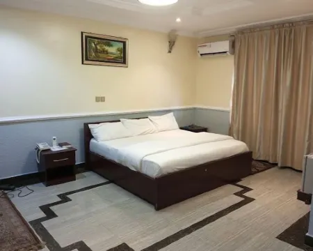 HOWARD LODGINGS & LEISURE Hotels in Calabar