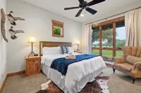 Private Ranch - Pool, Ping Pong, Yoga, Weddings, Games