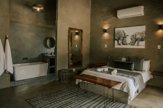 Rhinos Rest Private Luxury Villa Hotels in 