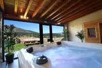 El Balcon de La Lomba Hotels in 