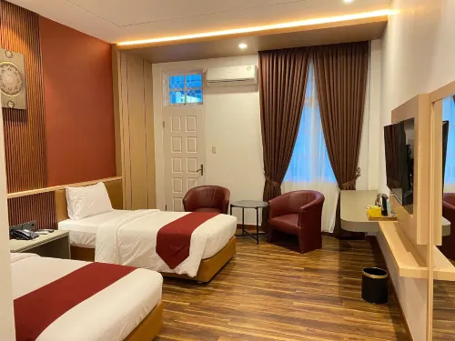 Parkside Meuligoe Hotel فنادق في ميولابوه